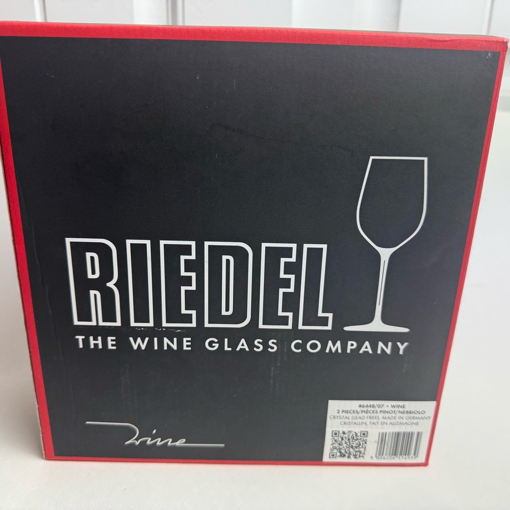 Riedel The Wine Glass Company | Pinot Noir Wine Glasses | 2 in box | New - Picture 2 of 5